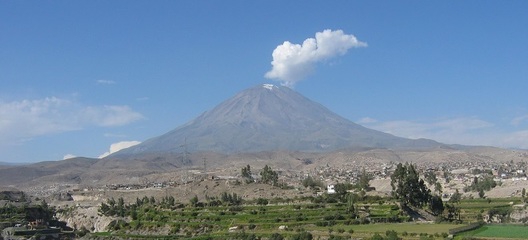 BLG战队在S15小组赛首轮遭遇100T战队失利